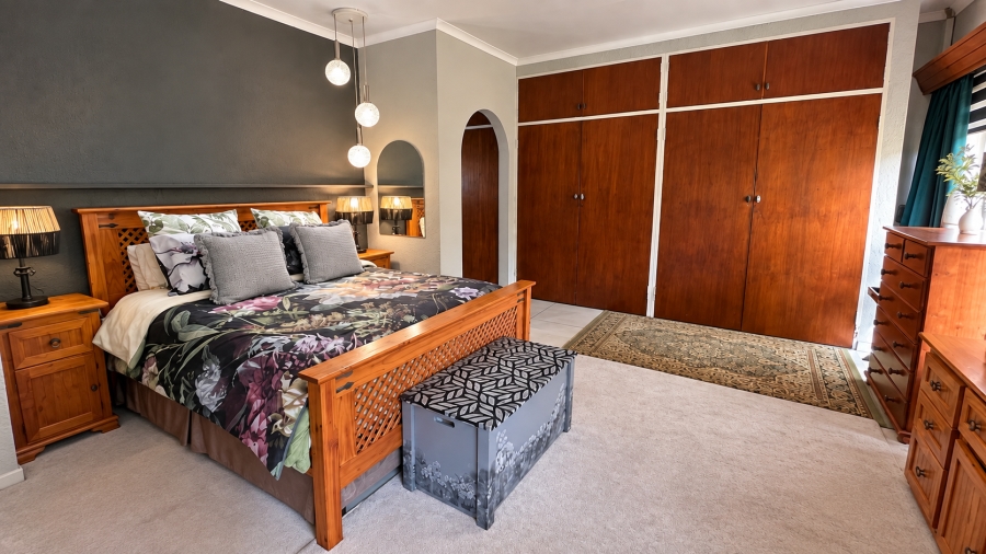 3 Bedroom Property for Sale in Flamwood North West